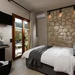 Nikoleta And Hotel Limenas (Thasos)