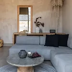 Hotel Nikoleta And 3*