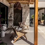 Nikoleta And