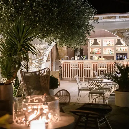 Nikoleta And Hotel 3*